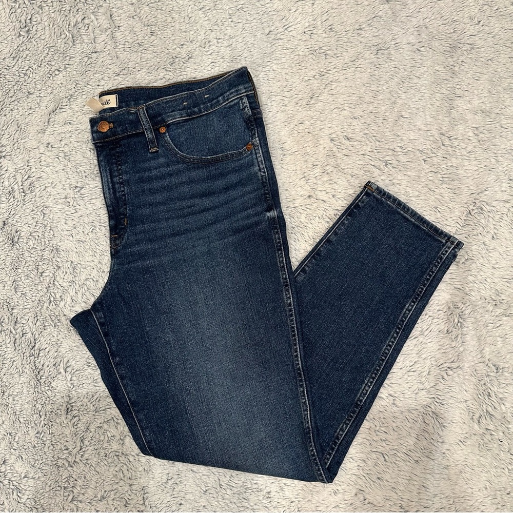 Madewell Mid-Rise Stovepipe Jeans